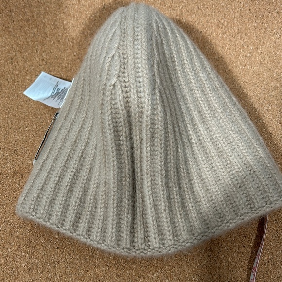 Vince Tan Cashmere Donegal Rib Cuffed Hat one size - Picture 8 of 11